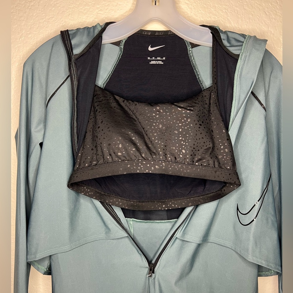 Nike Victory Swim Tunic - Picture 6 of 8
